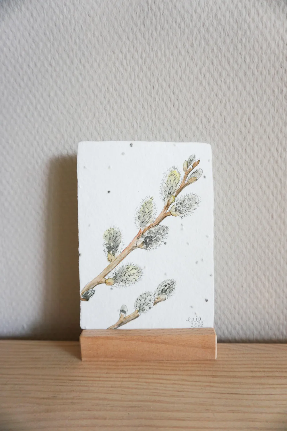 Die sanften und flauschigen Weidekätzchen verleihen dem Zweig Leichtigkeit. - auf handgeschöpftem Saatenpapier (Basilikum Samen)