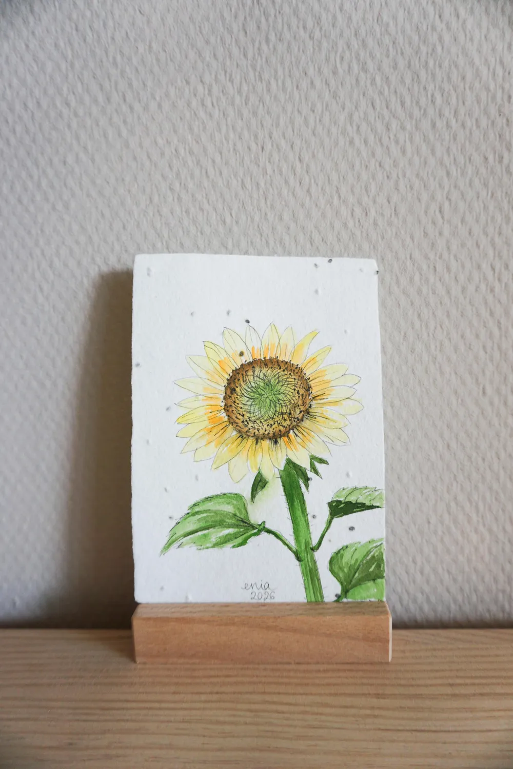Sonnenblumen richten ihr Innerstes immer nach einem - der Sonne mit ihren wärmenden Strahlen.  - auf handgeschöpftem Saatenpapier (Basilikum Samen)