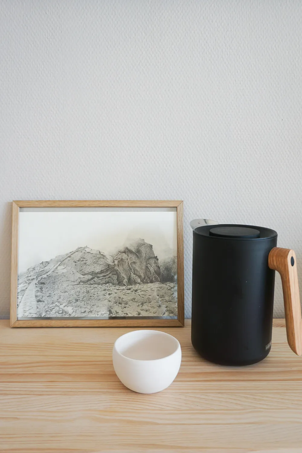 Hoch oben auf den Bergen, entlang des Grats über den Wolken, kann man Weit über die Landschaft blicken.